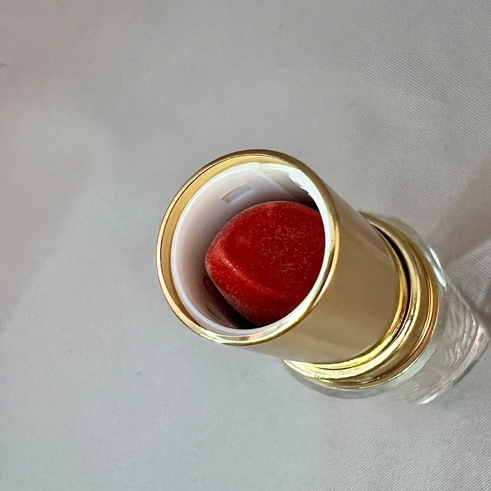 Avon Anew Youth-Awakening Lipstick Regal Red A400 SPF 15 3.0g New No Box